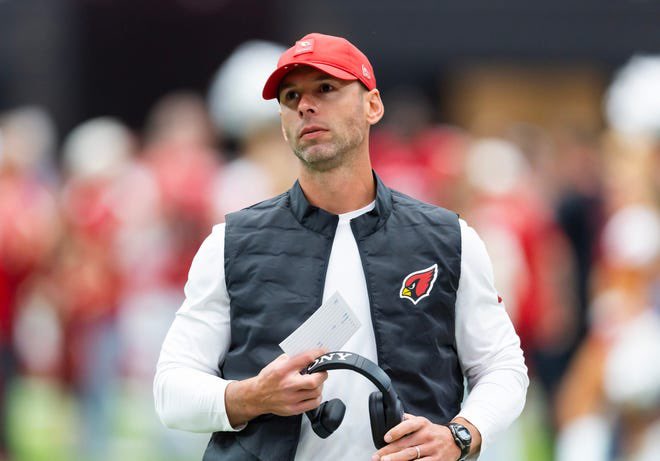 HoggNFL's tweet photo. Green Bay Packers defensive coordinator interviews ⤵️

🔹Christian Parker (Eagles DBs coach) 
🔹Jonathan Gannon (Ex Cardinals HC)
🔹Daronte Jones (Vikings DBs coach
🔹Al Harris (Bears DBs coach) https://t.co/Qkqxrwalch