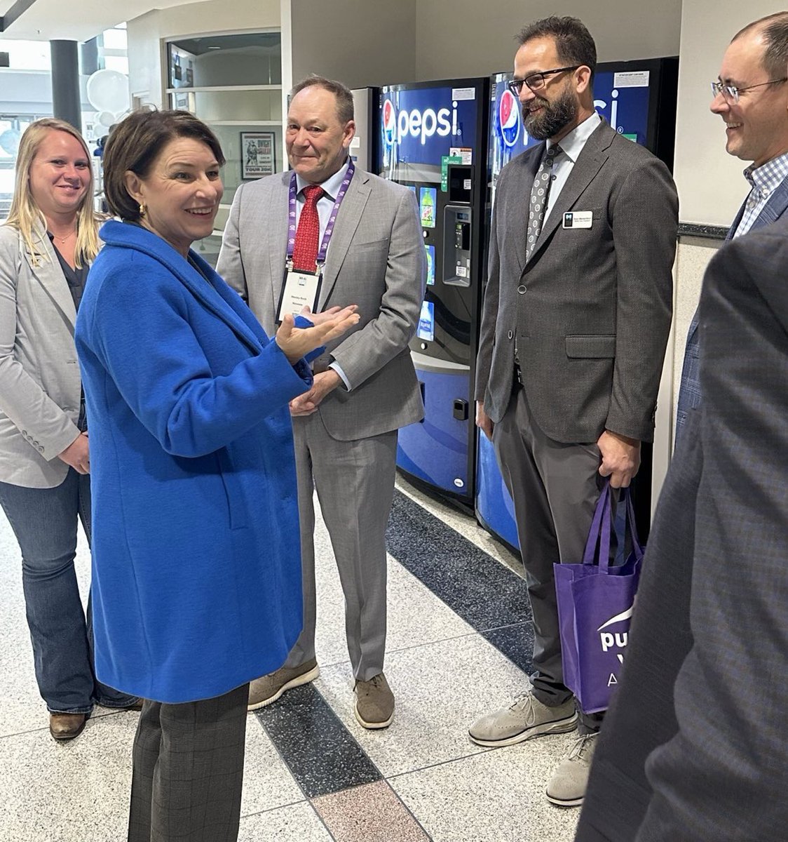 Amy Klobuchar tweet media