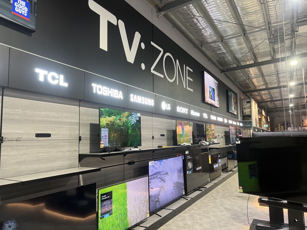 MM_Signage's tweet photo. Our team recently completed a national rollout of TV wall lightboxes for The Good Guys. The project also highlights the versatility and cost-effective application of our internal lightbox solutions. #internalsignage #branding #nationalrollout https://t.co/Vzgkg0Fr70