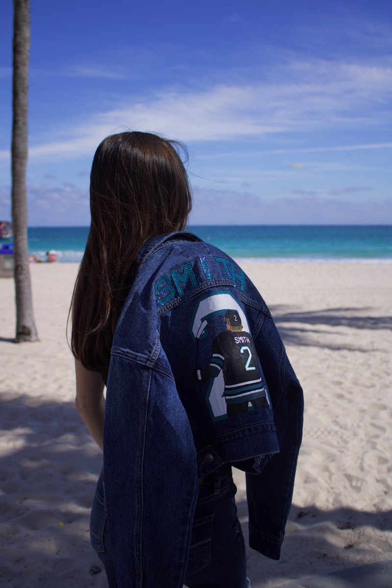 samossmith's tweet image. can i get one last standing ovation for the custom made jean jack &amp;amp; tube top