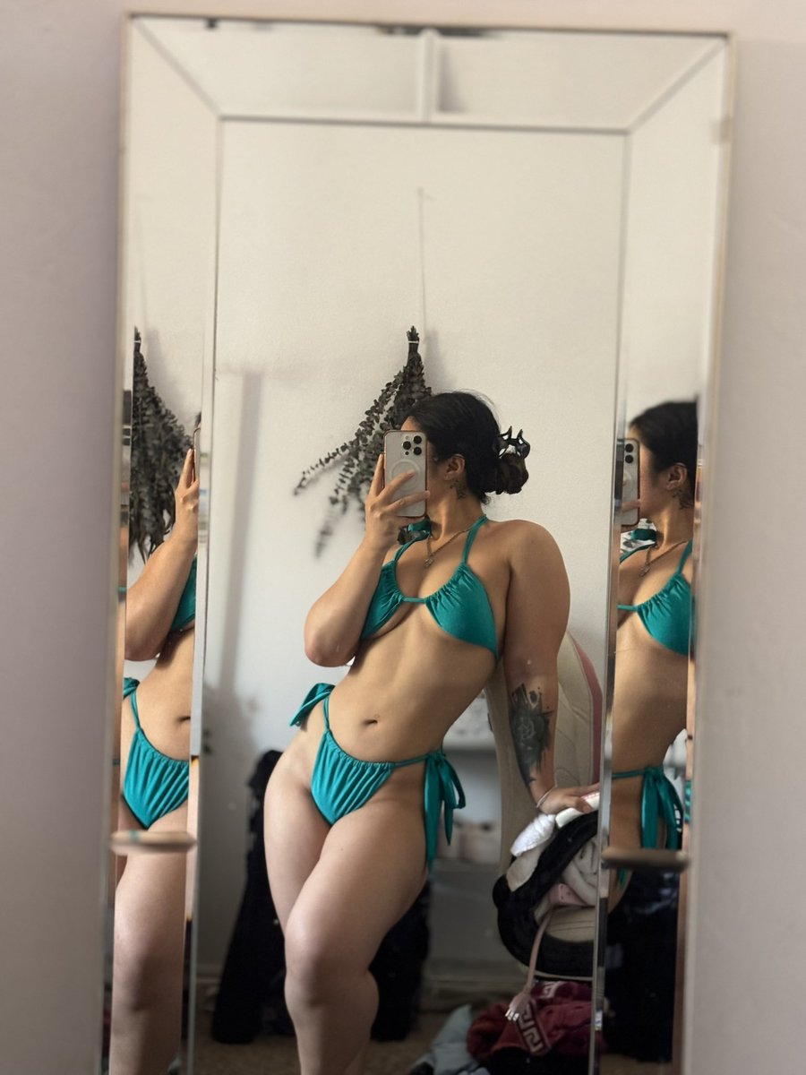 babimewi's tweet photo. from last year’s caloric deficit https://t.co/WCgFGgJlsZ