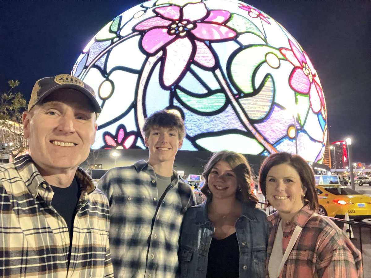 Casey Lyons tweet media