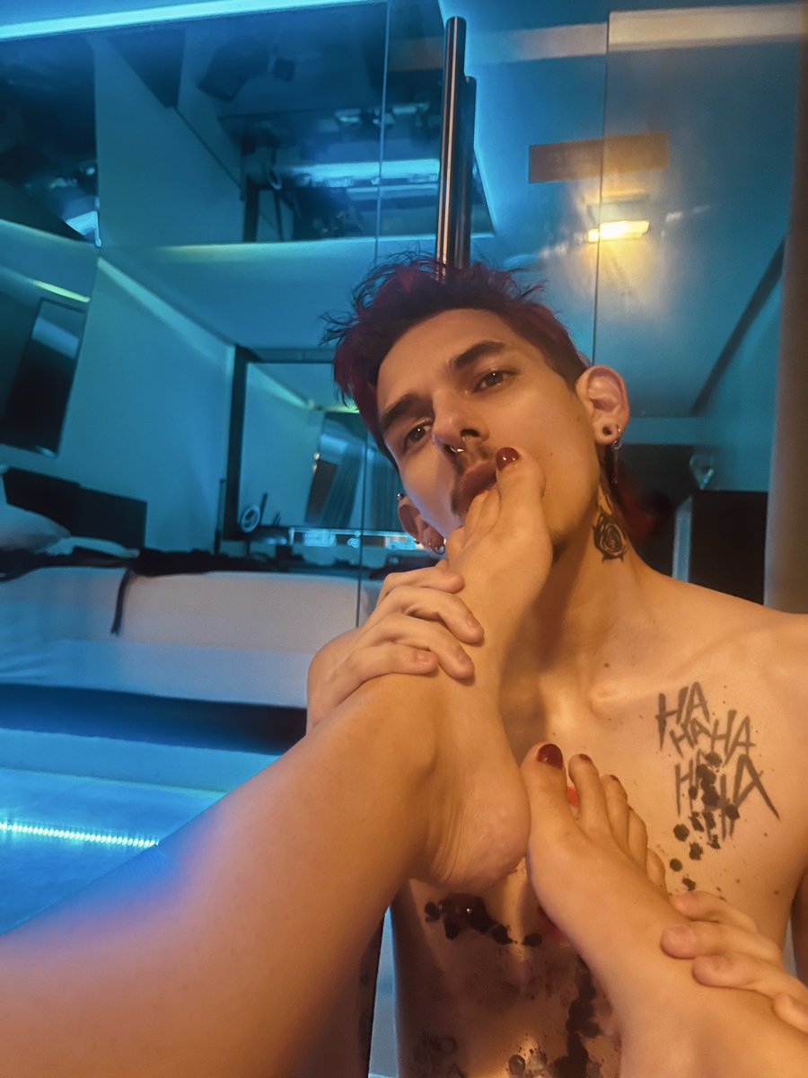 All4Cassandra's tweet photo. Pov: You earned your place

Feet feetlover Goddess domme footworship https://t.co/G6ayu58Yn5