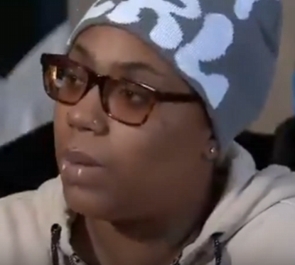 🚨 🇺🇸 SHE LURED A MAN TO HIS DEATH FOR ROBBERY... NOW SHE'S THE FACE OF A $200K TEAR GAS HOAX

Destiny Jackson is actually Destiny Bradshaw, convicted in a deadly 2019 murder-robbery scheme. 

She catfished 21-year-old Malik Smith on Facebook posing as a marijuana seller to set