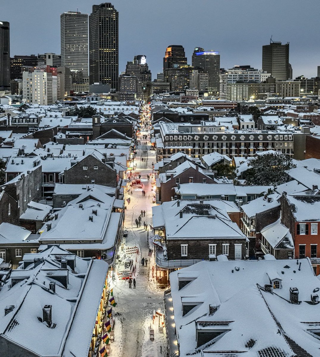 marcorasi1960's tweet image. One year ago, Bourbon street, New Orleans