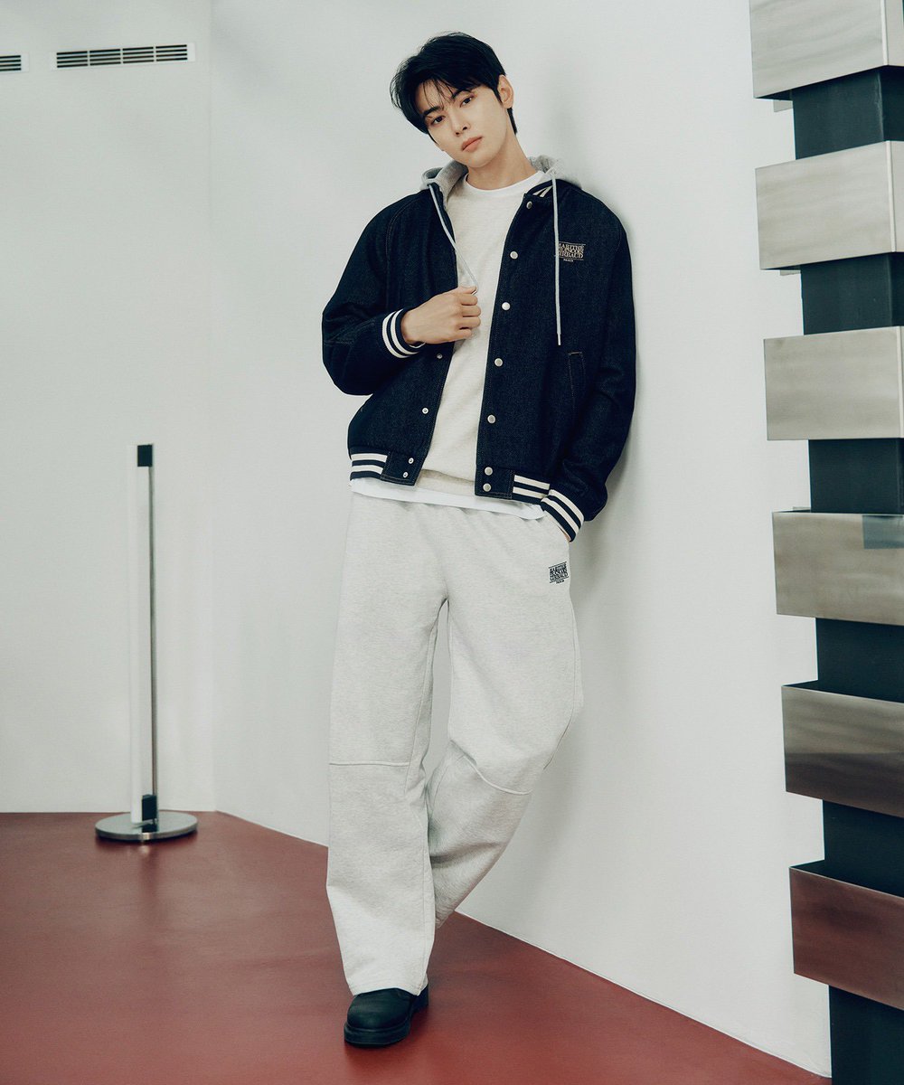 CEWNation's tweet image. 260122

🎥 CHA EUNWOO for Marithé-Francois Girbaud  2026 Spring Campaign “Within Spring” 

#CHAEUNWOO #차은우
#MARITHE 
@CHAEUNWOO_offcl @marithe_kr