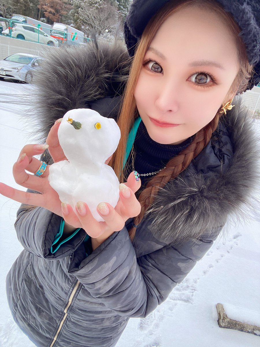 おはれいやっ🦋 見て〜〜〜❗️雪だるま作った⛄️💘 抽選22番入場で増