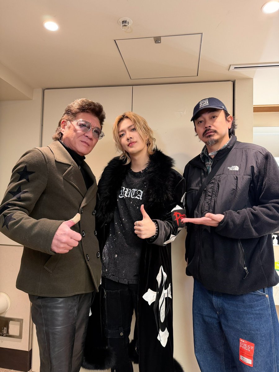 Oreda1962's tweet image. 昨日はYUTAの
2025ツアーファイナル
武道館に行ってきた❗️
最高にイカしたステージ👍
しかし
ソロデビューから一年で
武道館にたどり着くって
凄いな
まだまだ昇れ❗️🐉
#yuta 
#nct 
#青柳翔