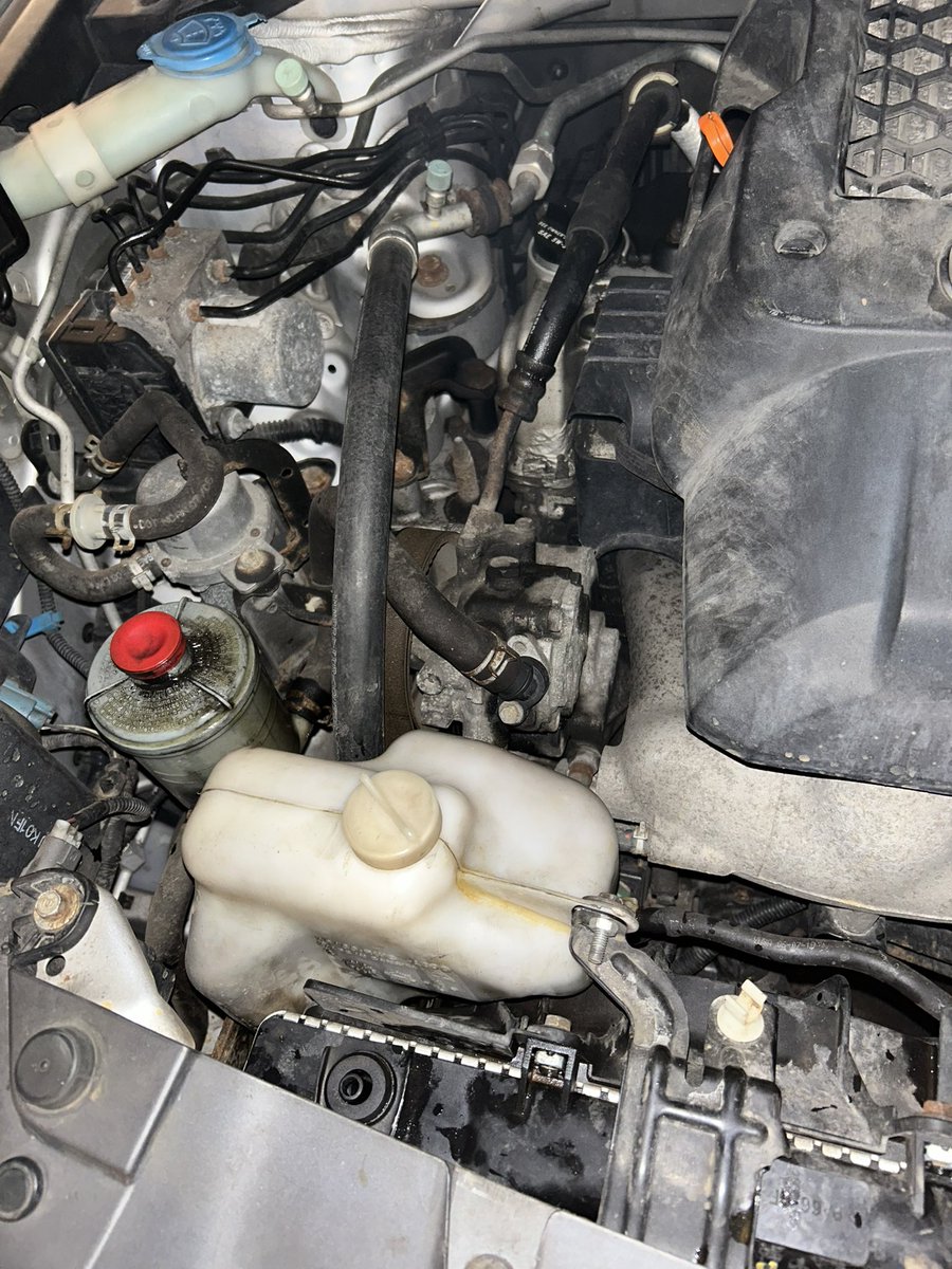 Well, my alternator decided to die on me tonight. No more Uber delivery and no more income 🫠