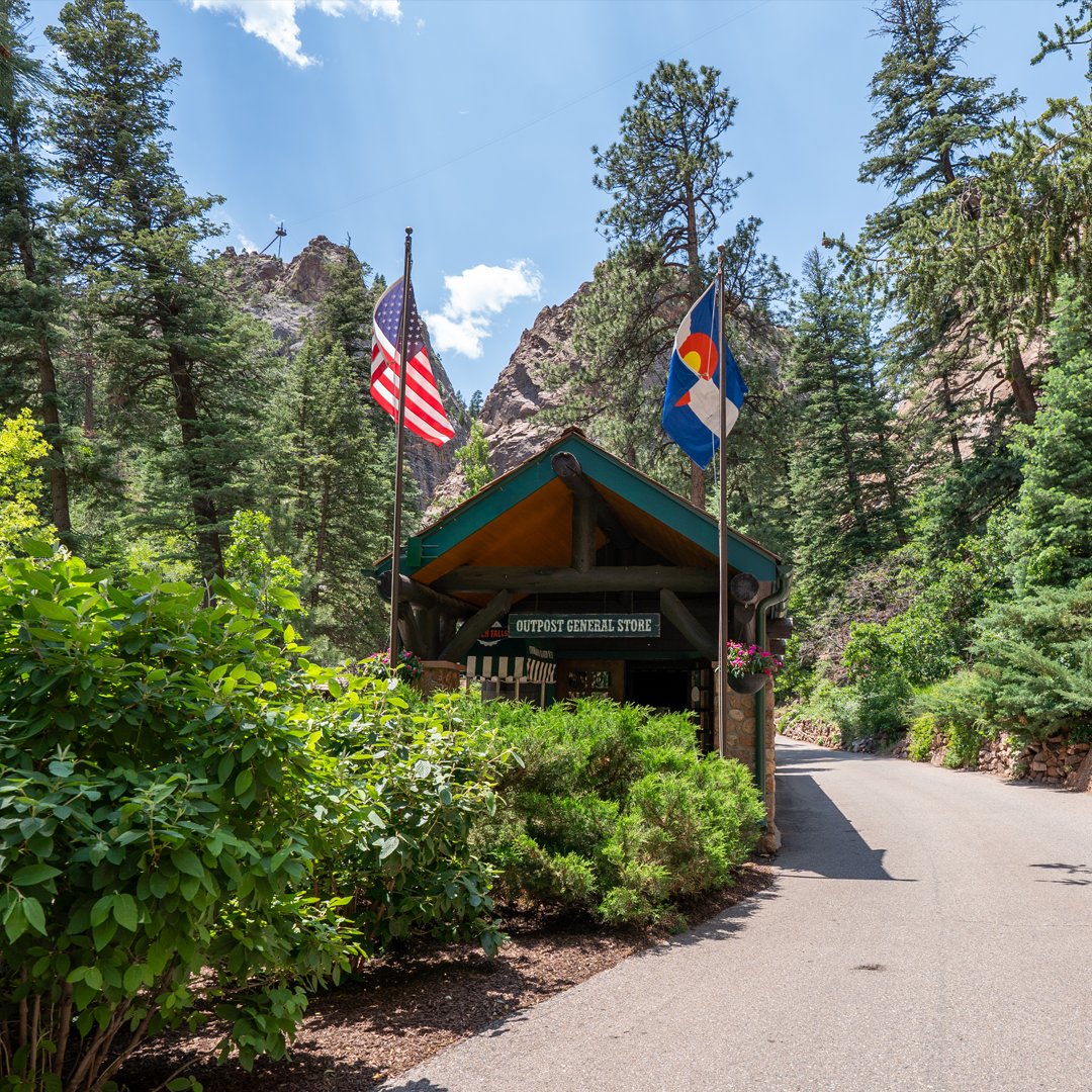 seven_falls's tweet photo. Dreaming of Colorado summer days like this in #SevenFalls. https://t.co/ip2GEj8CBi