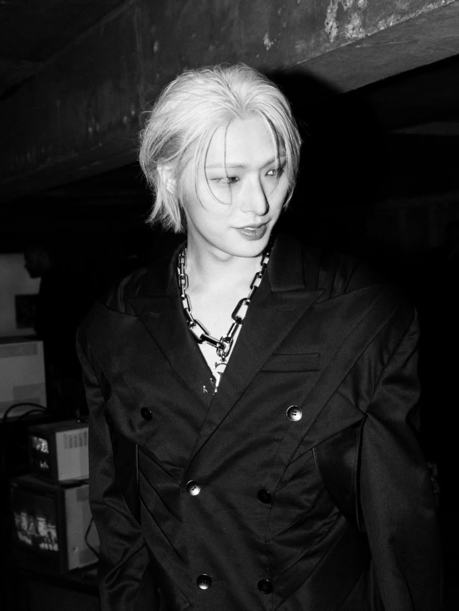 mngggi's tweet image. every photo coming out of this event is crazy like this princess here is actually one of the prettiest people ever