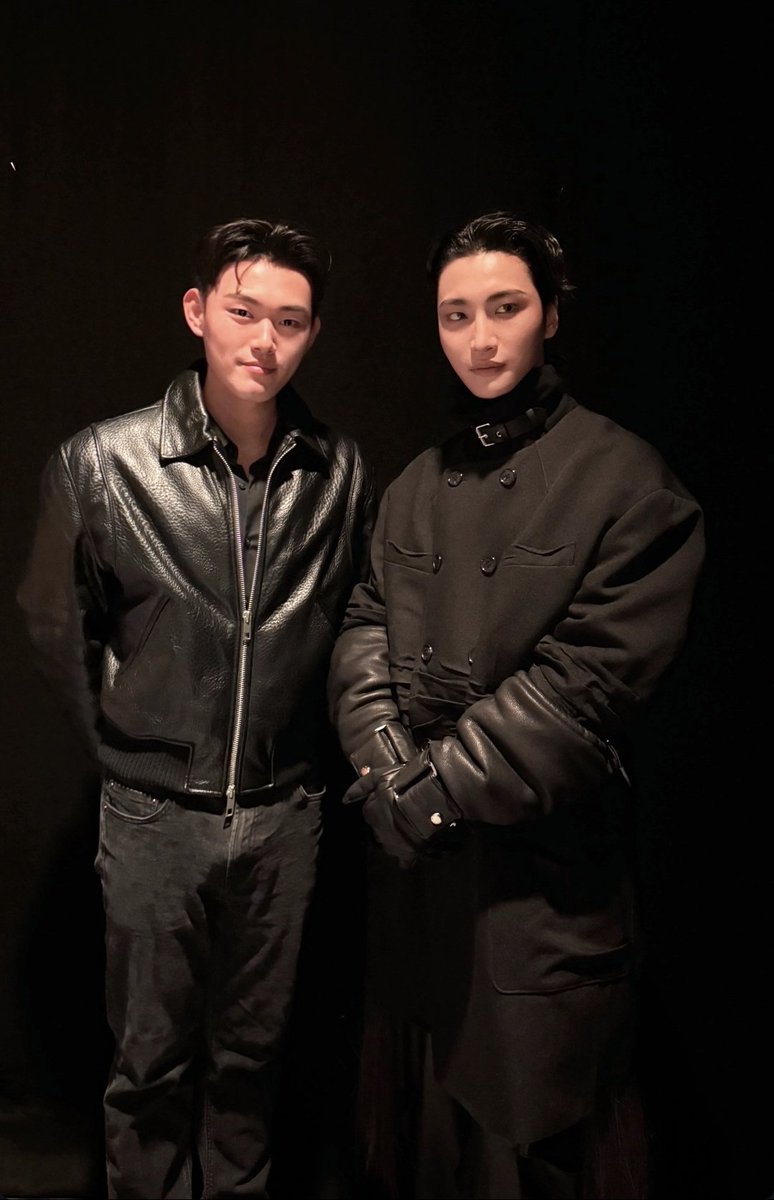 [📷] conorxhan with SEONGHWA

MODEL SEONGHWA FOR SONGZIO FW26
#SEONGHWA #성화 <a href="/ATEEZofficial/">ATEEZ(에이티즈)</a>
#SONGZIOFW26 #SONGZIO