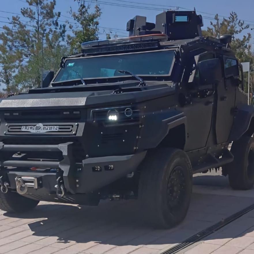 NewsSanmiguel's tweet image. #DESFILE🔴 prepárate para el desfile, donde verás desfilar las 2 mamba que llegaron en julio del 2025 pero andaban dando rondines en un lugar privado (el rancho de ya sabes quién🤭).
🔴 las unidades con costo cercano a los 10 millones ya andarán 🧵