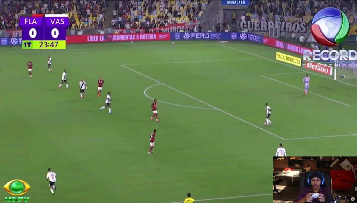 Portal_Insider's tweet image. 🚨Mucalol tomou "ban" da Kick após transmitir o jogo entre Flamengo e Vasco pelo Campeonato Carioca!

Detalhe: ele ficava com o controle do PS5 na mão, fingindo que estava jogando videogame.”