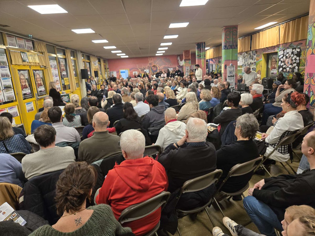 Ce soir à l’école Paul Bert, plus de 300 Chevillaises et Chevillais réunis pour le lancement de notre campagne.
Une salle pleine, une belle énergie, de nouveaux visages et une vraie envie d’avancer ensemble.
La dynamique est là. Et ce n’est que le début.
#ChevillyLarue