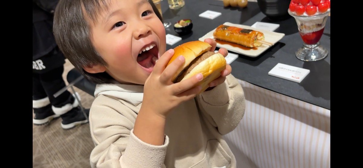 ybc's tweet image. 食品サンプル展好評開催中🍖平日は比較的ゆっくり見れるのでおすすめです〜🍖

🗓1/17(土)〜2/15(日)
⏰10:00〜17:00（※2/7・2/8は18:00まで）
📍イオンモール天童 2F イオンホール

#食品サンプル展 
#イオンモール天童