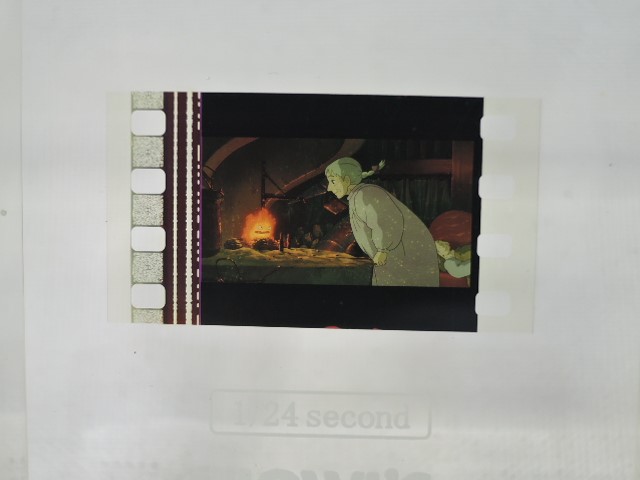 映画『ハウルの動く城』 1/24second 透明キューブ 入荷！！ ハウルの