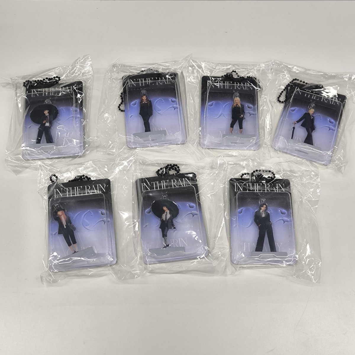 入荷情報】🐺❤️‍🔥 #XG のグッズが各種纏まって入荷!! ・X-ZINE