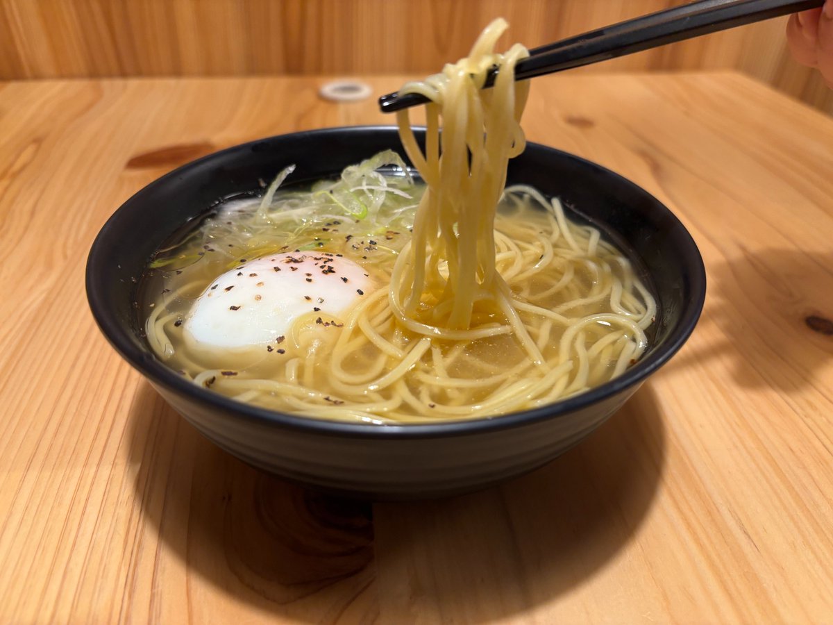 鳥貴族 トリッキー tweet media