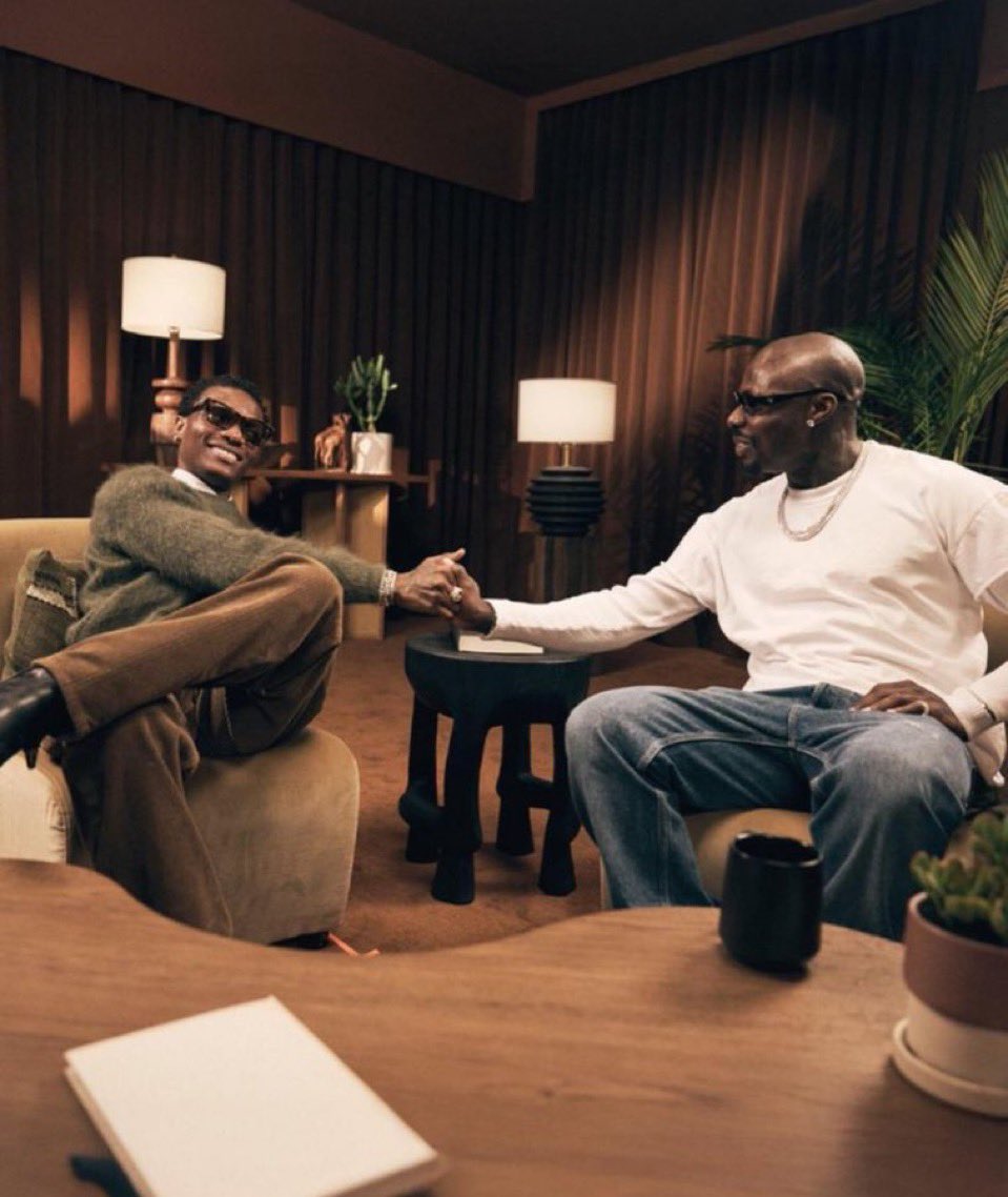 Quick one. Wizkid &amp; Asake New EP (Real Vold 1) drops tonight 💿🔥🔥

No Wizkid or Asake FC should've less than a thousands of followers. Reply to this tweet with #wizkid #real #realEp #jogodo #asake and follow everyone that likes, retweet and comment