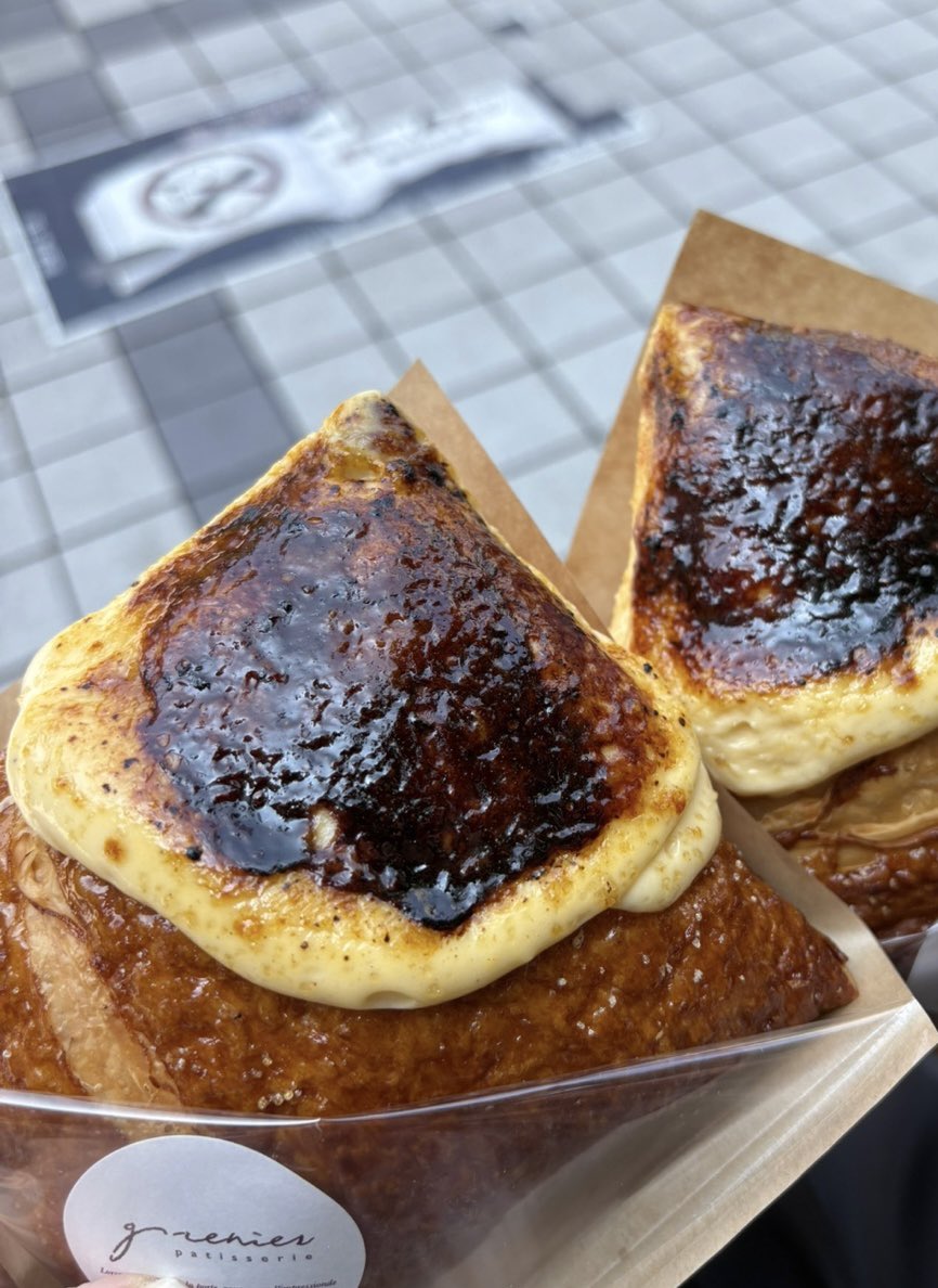 kiki2068791's tweet image. 일본갔을때 먹었던
커스터드 크림브륄레 다시 봐도 욘나 섹시하다