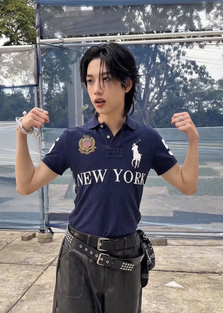 มองไรฟระ เดะต่อยเลย 😾💢🤛🏻