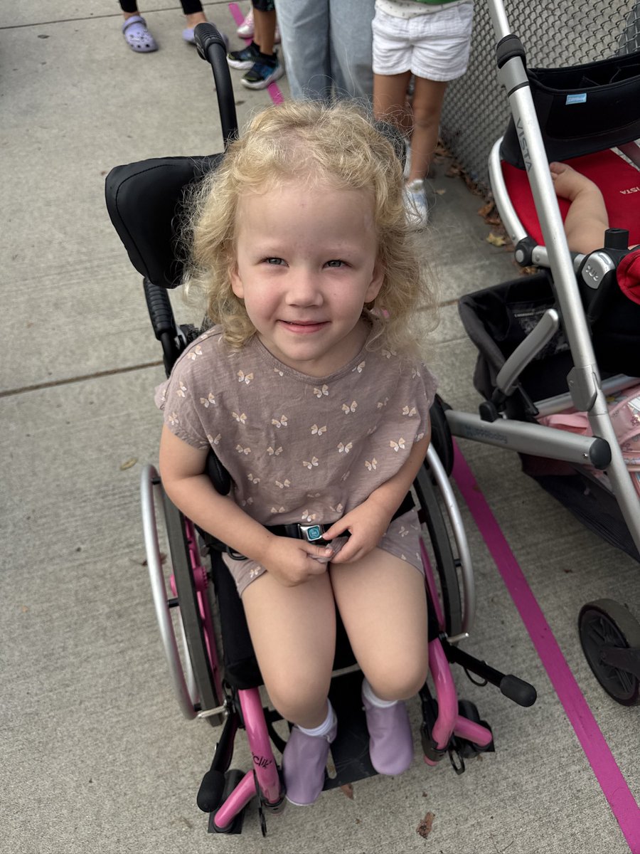 kiersten 🍄 tweet media