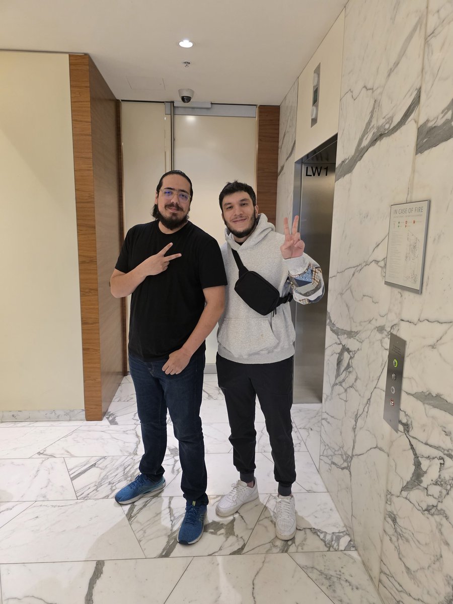 C0achJunior's tweet photo. They say never meet your heroes... Well, I randomly ran into @trainwreckstv on the street, and he was even better in person—super approachable, humble, and down-to-earth. #StreamingCommunity https://t.co/pq6qczFWT9