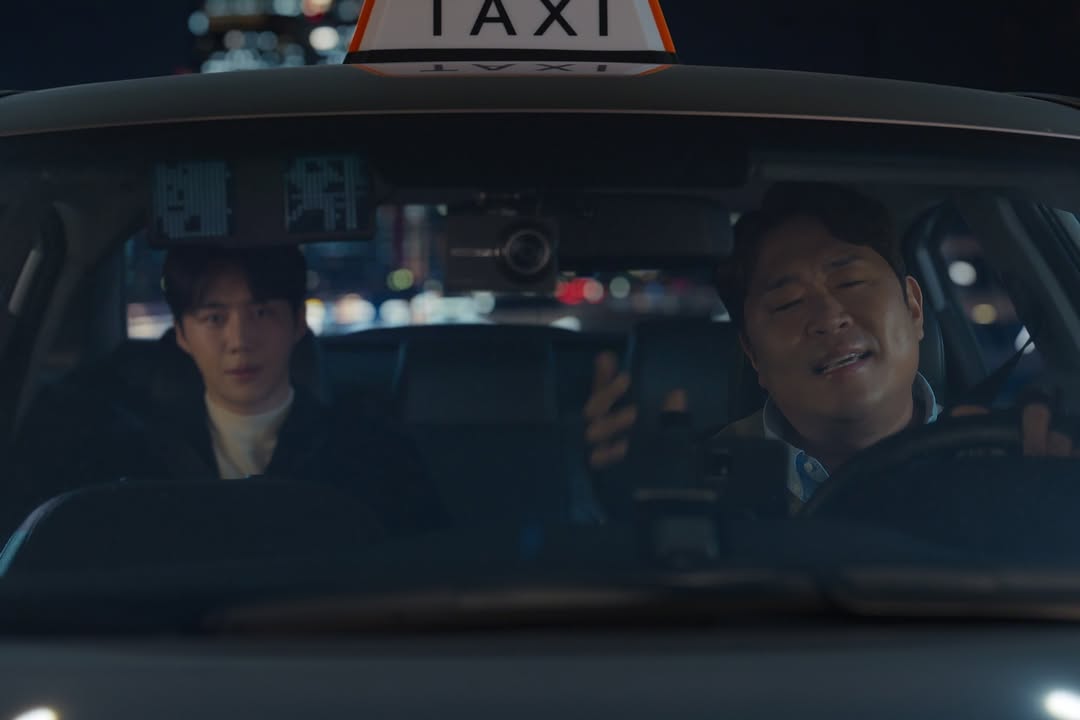 Kim Seonho talked about Moon Seyoon's cameo as a Taxi Driver 🩵

“We went off-script quite a bit, but only about half of what hyung had prepared actually made it in. I felt both grateful and sorry.

Hyung acted so well and had really prepared a lot, that he even wrote lines