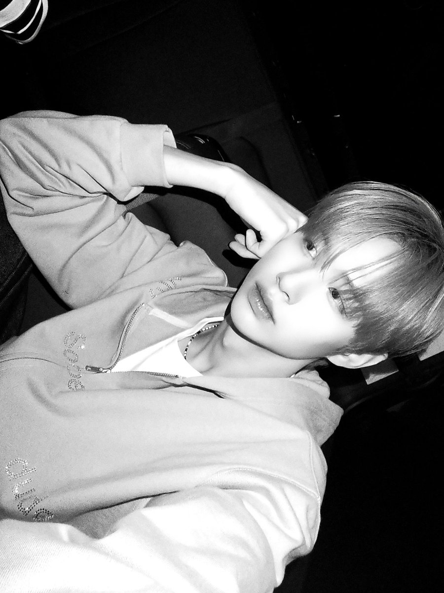 12월생 겨울남자이지만… 겨울이 싫어요❄️

#김성민 #KIMSUNGMIN
#CLOSEYOUREYES #클로즈유어아이즈
#클유아 #CYE