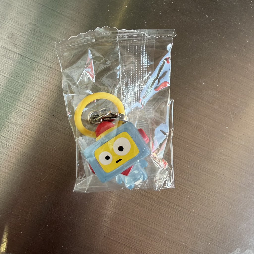 TRUZ見つけた👀
18回まわしてやっとヒークン出てくれた😭
運なさすぎる、、
全メンバーあるので交換もしくは買取してくれる方いたらお声掛け下さい🙌
#TRUZ交換 TREASURE