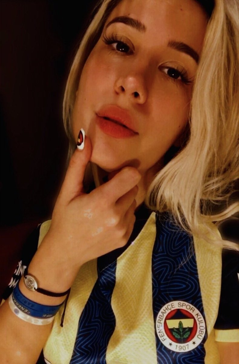 『໒ Δ〽️💤᧙』✌¹ ⁹ ⁰ ⁷ 𓅪 tweet media