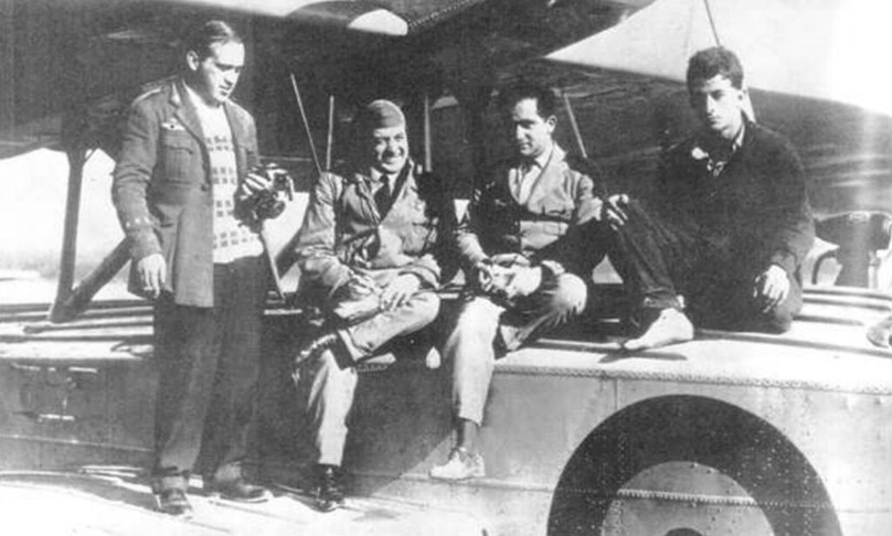 A las 7:55 despegó de Palos de la Frontera el 1er vuelo a Buenos Aires que hoy cumple 100 años con R. Franco, Ruiz de Alda, Durán, y Rada a bordo del Dornier Wal de dos motores Napier de 450 Cv en tamden y culminaron en Buenos Aires atravesando el Atlántico Sur tras cinco escalas