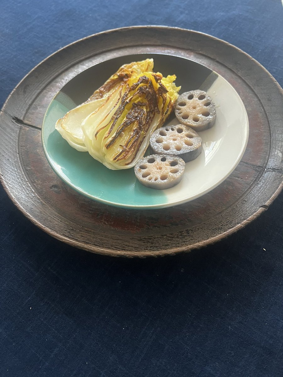 doiyoshiharu's tweet photo. れんこんとはくさいの焼いたん https://t.co/v8DuGbQTPh