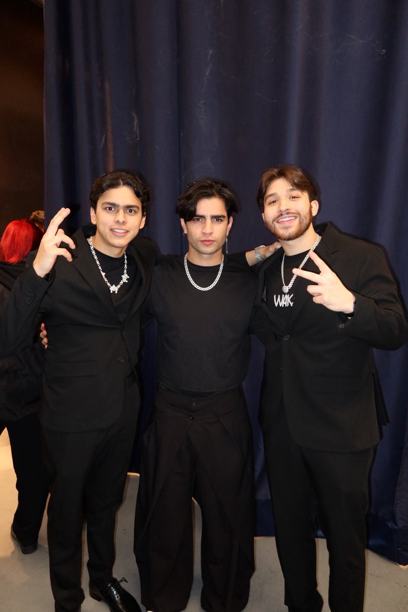 Aaron Mercury tweet media