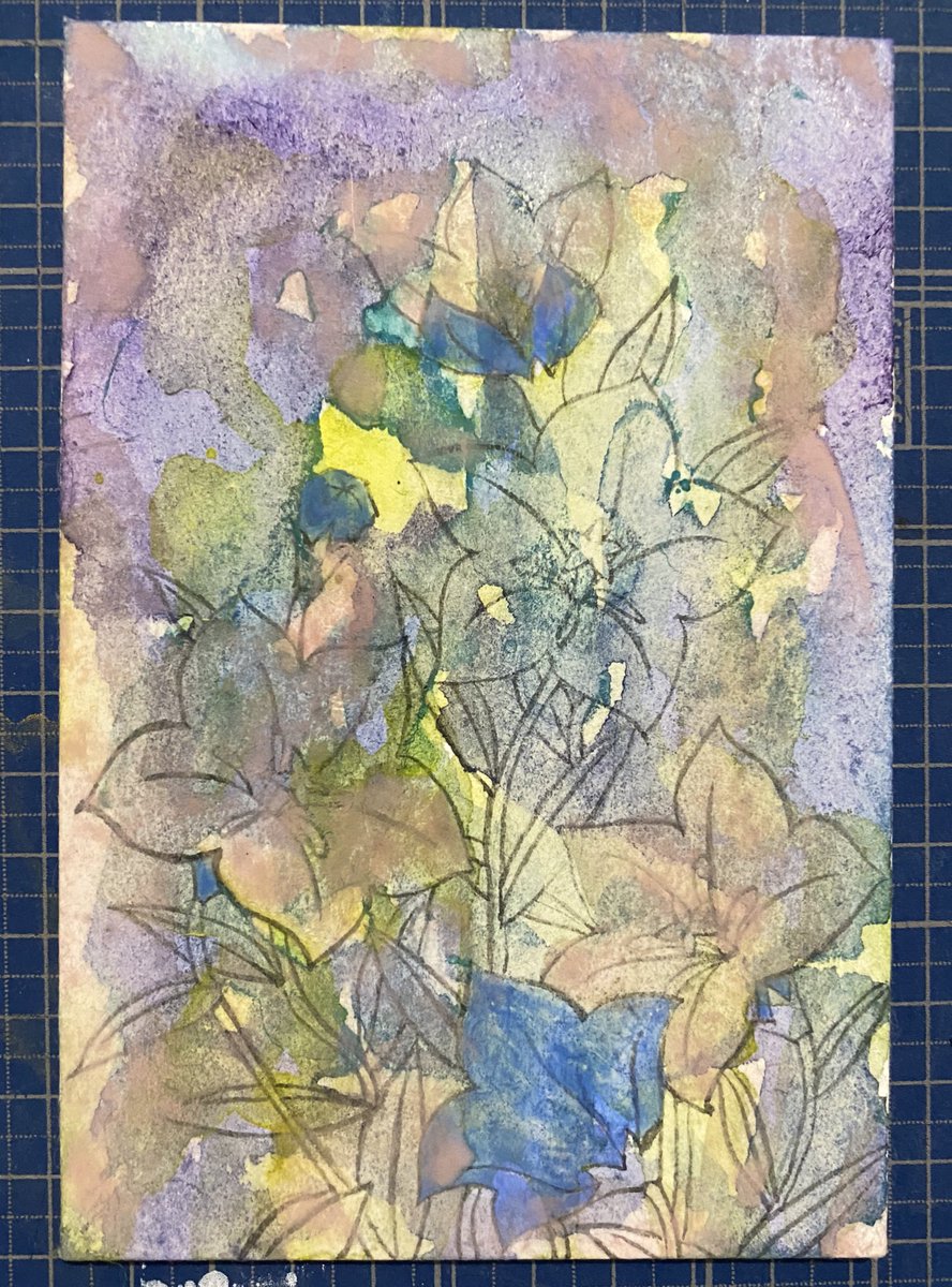 キットには麻紙ボードが入っていて
縦構図の下絵もあったので
2作目は垂らしこみなどの技法を使って下地をつくってみました🕊