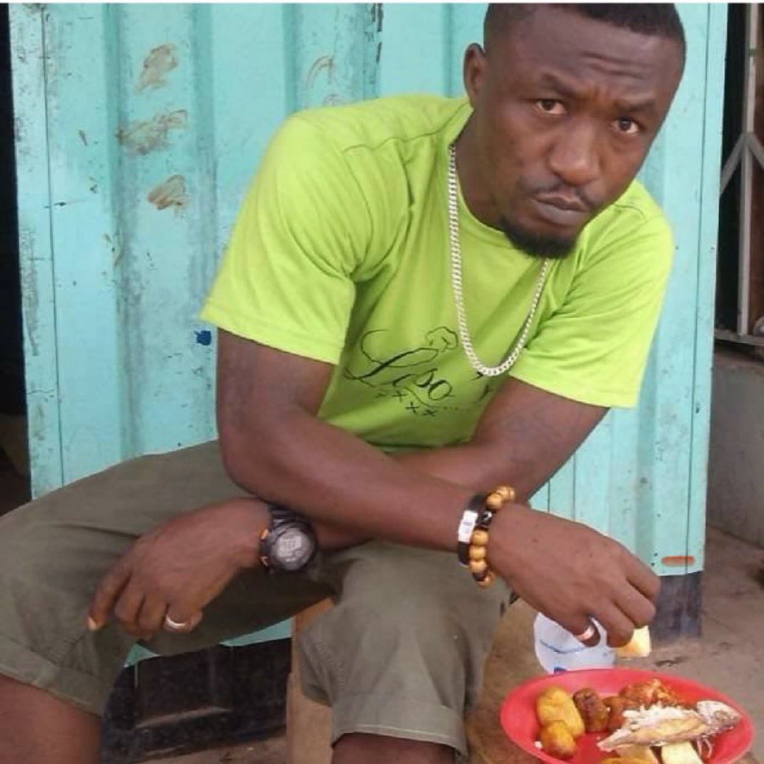 badmanforex's tweet photo. No record label ❌
No manager ❌
No cars❌
No house ❌

Just a simple guy feeding on music covers https://t.co/LkFfBJu6dD