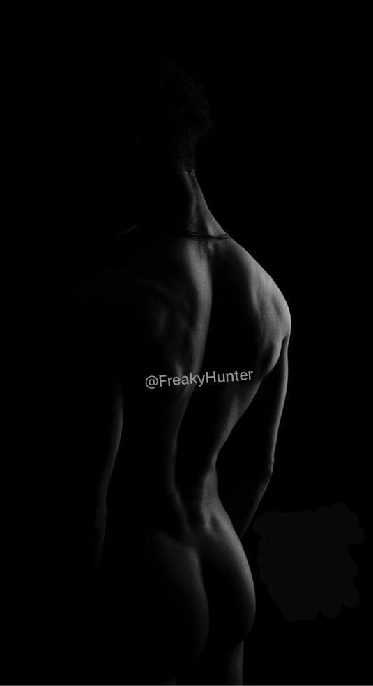 I feel good in my skin, and it shows.
💎✨🤍👑🕯️💫