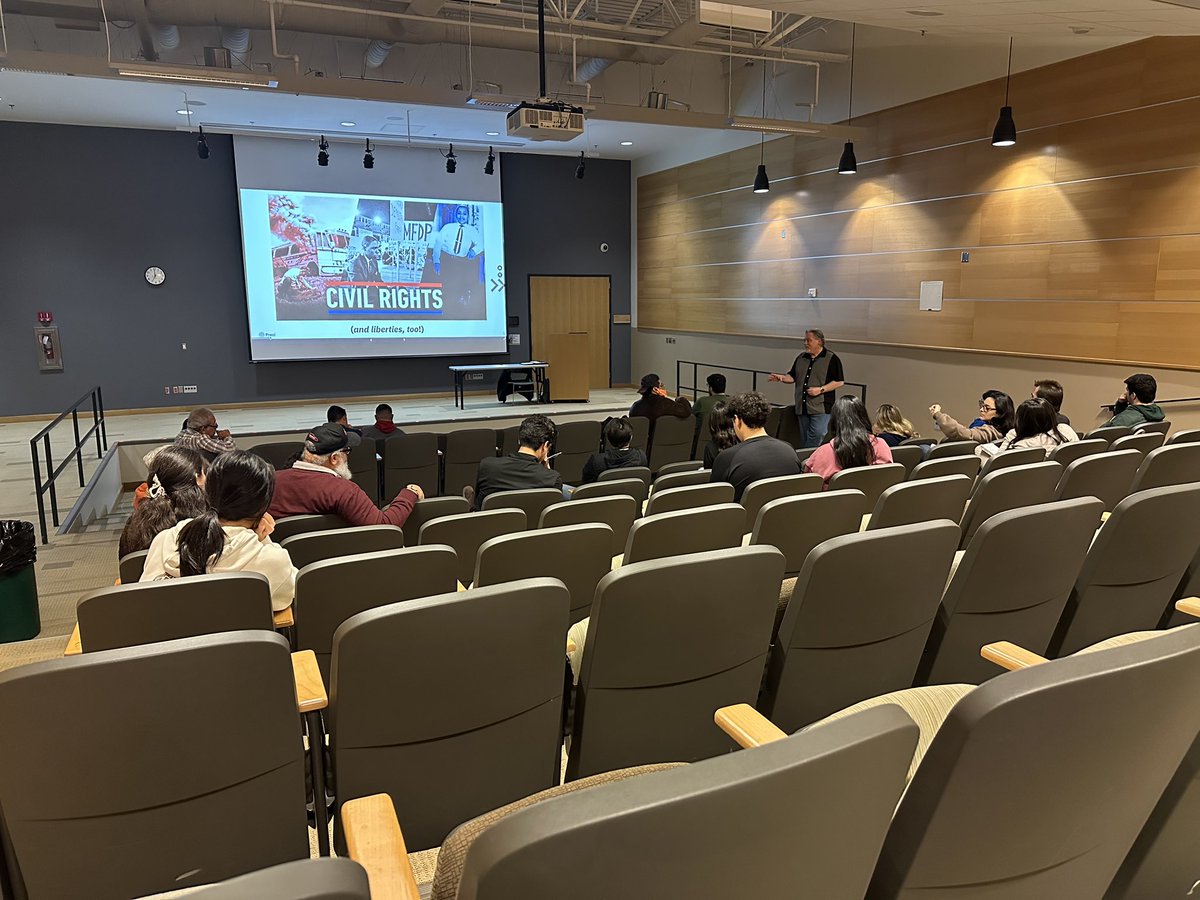 UTRGVPPLSS's tweet photo. On Tues., Jan 20, PPLSS &amp; the McAllen Public Library hosted the 1st event in the Civics Simplified talk series. Dr Robert Velez delivered a fascinating talk on civil rights, followed by a lively and extended Q&amp;A session. Thanks to those who attended!
 
The next talk is on Feb 10! https://t.co/cT7xGIaasB