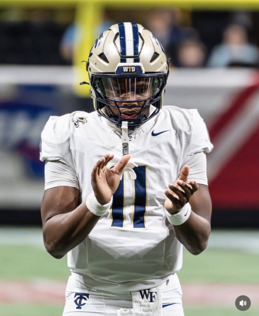 Coach Mod 🐶 tweet media