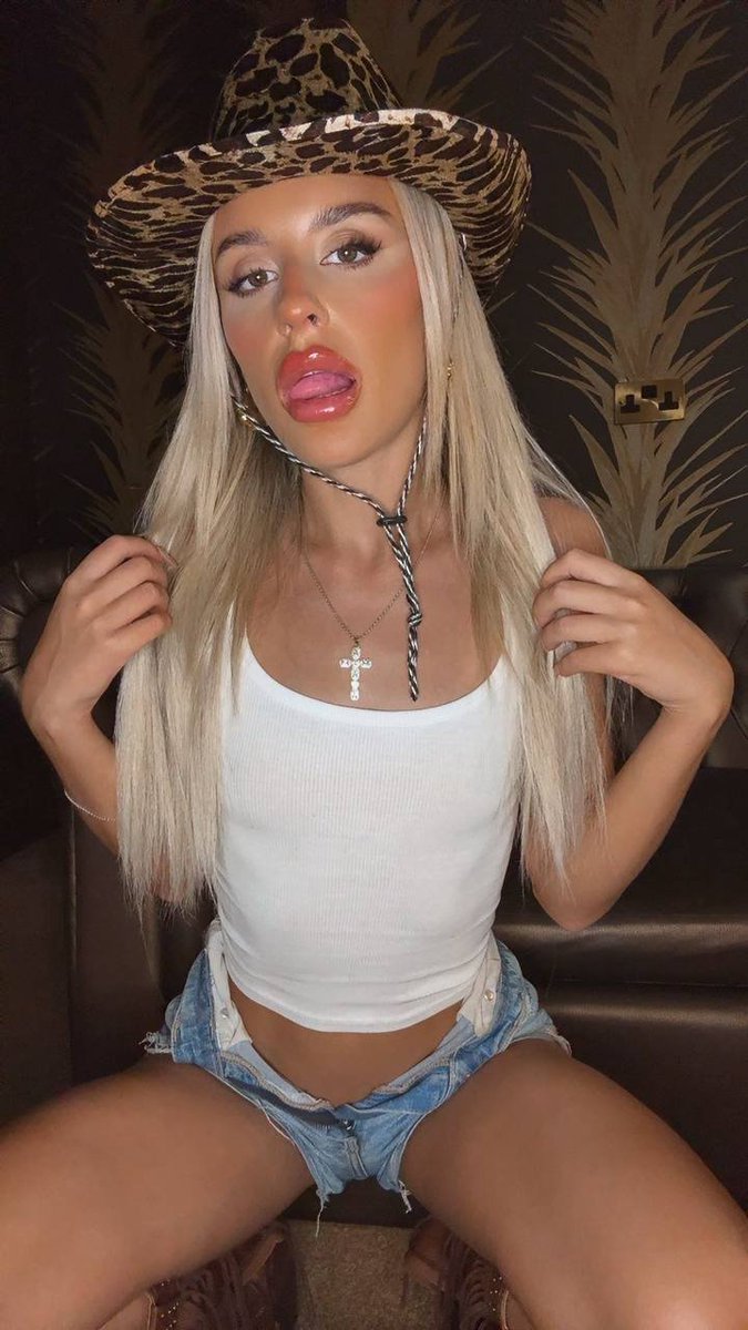 Am I hot? ♥️