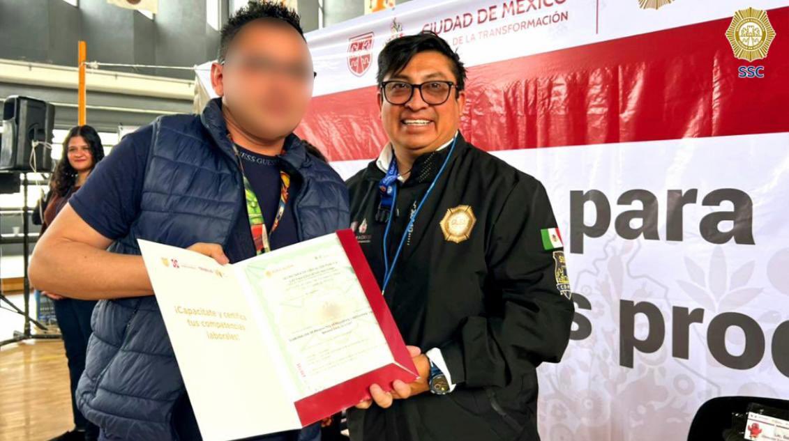 En la Penitenciaría de la Ciudad de México, se realizó la entrega de constancias bajo el Estándar EC0729, “Repostería y Panadería Artesanal”, como resultado del trabajo coordinado entre la Secretaría del Trabajo y Fomento al Empleo (<a href="/TrabajoCDMX/">Trabajo CDMX</a>), a través del #ICATCDMX y la