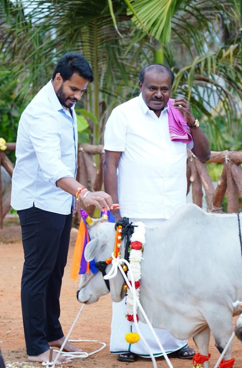 NikhilKumarFc's tweet photo. #ನಿಖಿಲ್_ಕುಮಾರಸ್ವಾಮಿ ಅವರಿಗೆ ಹುಟ್ಟುಹಬ್ಬದ ಶುಭಾಶಯಗಳು 🎉🤍
Happy Birthday Nikhil BOSS 🎉🤍
@nikhilgowda_jaguar
#NikhilKumaraswamy #NikhilKumar #NikhilGowda https://t.co/efdUdQEmqW