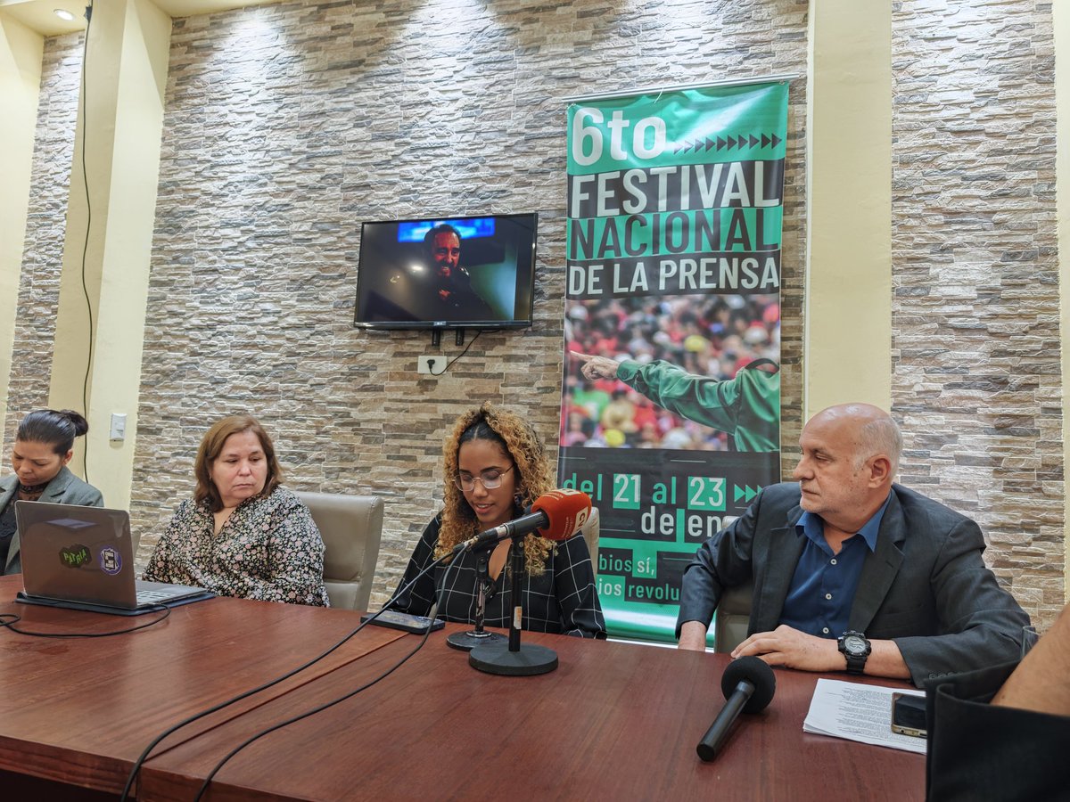 ACN_Cuba's tweet photo. 🗞️💻📲|| En Festival de la prensa el reto de una respuesta multiplataforma

🗣️La prensa🇨🇺 enfrenta hoy el doble desafío de saldar deudas sistémicas que arrastran el modelo de comunicación pública del siglo XX y sincronizarlo con la llamada era de la convergencia, @ronquillobello. https://t.co/bGOlLyRsQm