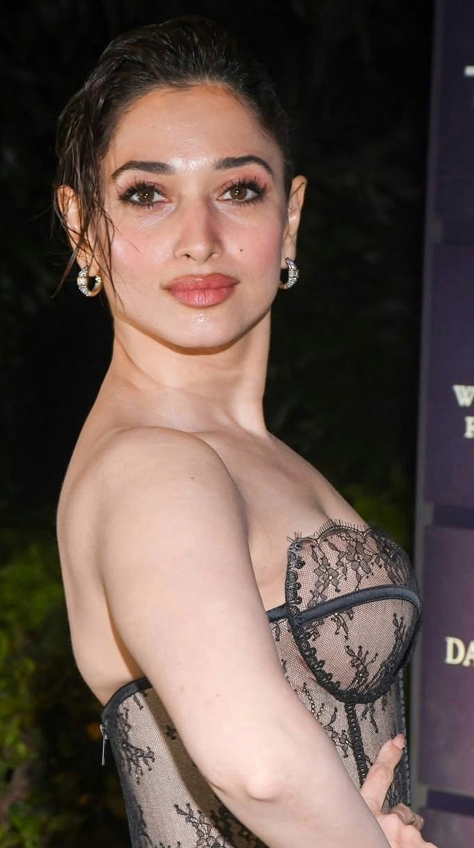 G_PBtLabEAAqjk-?format=jpg&name=large