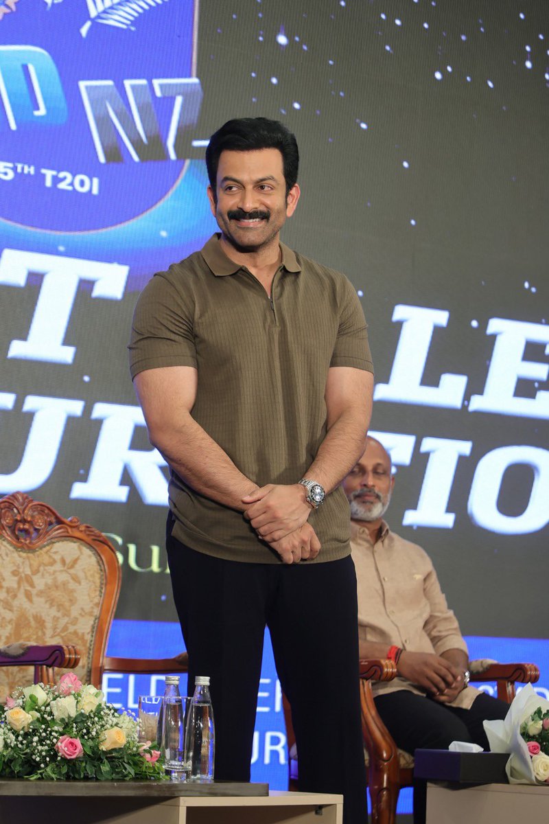 POFFACTIO ™ tweet media