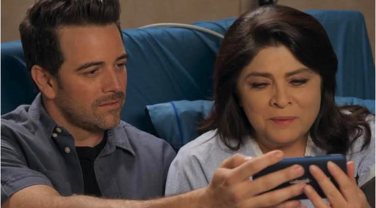 Yo rezando para que nadie me mandr una pendejada cuando estamos viendo algun estudio en mi celular: