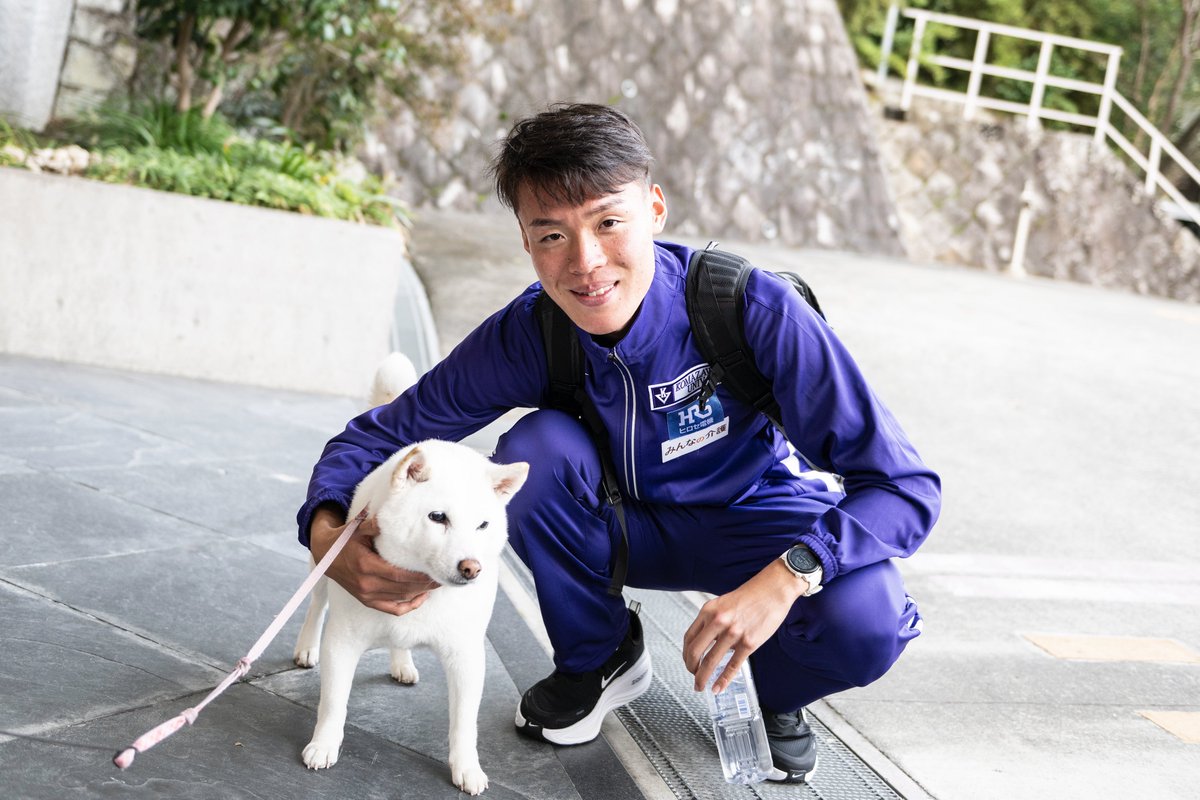 Ggoatpt's tweet image. 【 Happy birthday✨️ 】

本日、1月22日は佐藤圭汰の誕生日です！
走りは怪物級ですが、可愛げのある一面も。
卒業後も、引き続きたくさんのご声援をよろしくお願いいたします！

#Ggoat #駒澤大学陸上部 #佐藤圭汰