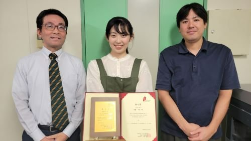 Hirodai_Pharm's tweet photo. 25/10/22　本学学生が2025年度日本薬学会環境・衛生部会で新人賞、実行委員長賞、優秀若手研究者賞を受賞しました！

詳細はこちら
https://t.co/XWAGbS2qb3 https://t.co/n6GcCcqXjf