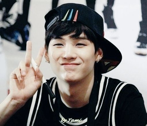 _suga_loveme's tweet image. 아깽이 시절 넘 귀엽다✌️🐱